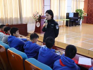 法治宣讲进校园 筑牢校园安全墙——济南市景山小学开展法治教育讲座