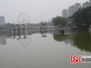 石家庄市新华区：市民游园 尽享金秋美景