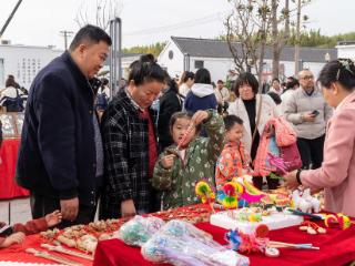 非遗集市、民俗演出、文创小吃……非遗让太白湖新区“潮”起来