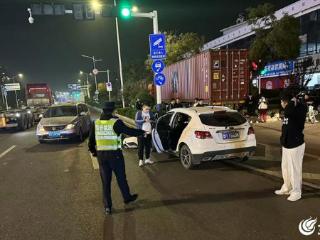 青岛西海岸新区辛安街道：路遇事故“施援手” 温暖贴心“一抹蓝”