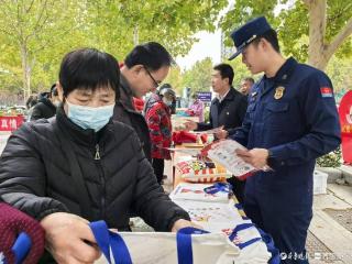 东昌府区消防：为电动自行车停放充电加把"安全锁"