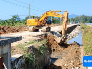 抢工期保民生 万宁加快8处水毁点基础设施修复