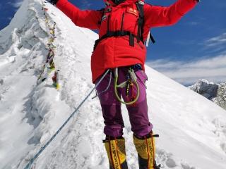 融合报道｜登顶了珠峰，到过南北极，挑战七大洲最高峰！“登山女神”陈旻唐山讲授思政课