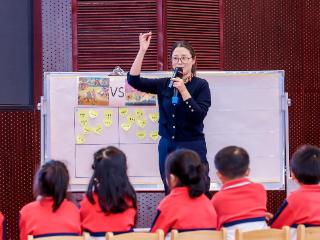 幼儿与教授进行了一场特殊对话 共同探寻西游记中的“十万个为什么”