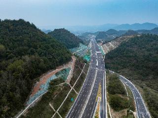 即将通车 贵阳至黄平高速公路延伸段顺利通过交工验收