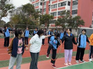 山东省莱阳卫生学校举办秋季趣味运动会