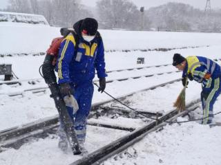 以雪为令、保障民生 黑龙江省各部门积极应对暴雪天气