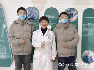 屈光手术专家王丽霞为双胞胎成功实施全飞秒Smile近视手术