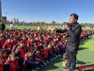 “爱鸟护鸟 童心同行” 菏泽市林业局首席专家走进小学课堂