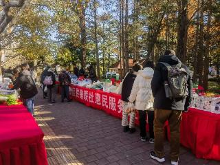 供销市集进社区 消费助农人气旺——青岛市供销社开展“供销市集进社区”活动