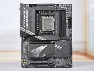 一键降低9ns延迟！技嘉小雕X870 AORUS ELITE WIFI7主板评测：合理堆料 售价仅2K