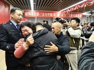 被拐30年 绵阳警方帮他们找到亲生父母