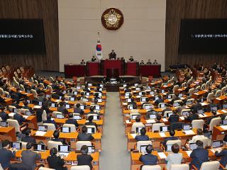 韩国国会通过总统弹劾案 尹锡悦职务立即停止