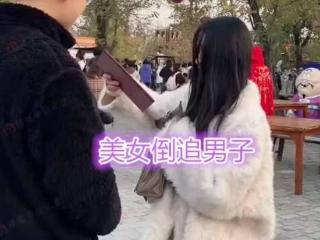 女追男隔层纱！富家女相中帅哥，送房送车每月给他10000块零花钱