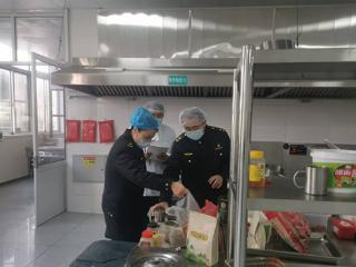 青岛市即墨区：飞行检查学校（托幼机构）食堂