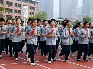 以梦为马 这群中学生用行为规范书写青春