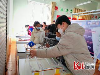 深泽县流动科技馆校园巡展走进西南留幼儿园