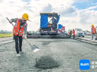 年终冲刺跑 | 羊山大道至母瑞山公路（海口段）项目施工进度超八成