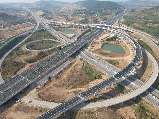 全国首条改扩建零碳高速——济菏高速改扩建工程全线建成通车