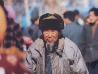 1996年，一7旬老汉来到东北驻地，报告首长：任务完成，请指示