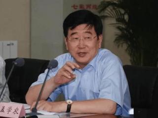 他曾担任北京市长，因非典辞职，后成为山西省长，又因矿难辞职