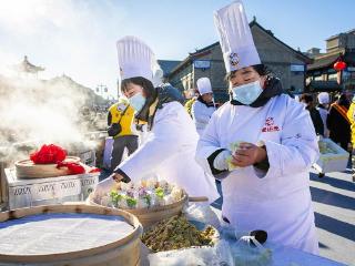 呼和浩特烧卖美食大会开幕