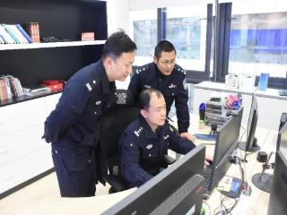 忠诚卫士丨苏州高新区民警严方：在指纹迷宫中探寻破案“密码”