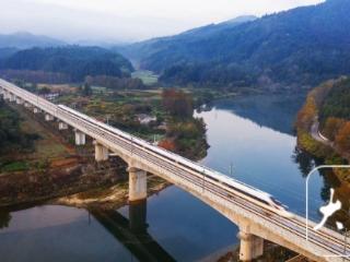 杭昌高铁黄山至南昌段开通运营一周年 运送旅客逾1800万人次