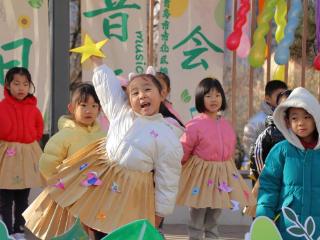 阅读之美劳动之趣，青岛市市北区桦川路幼儿园冬日音乐会成功举办