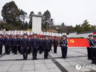 为公安烈士护陵的山区学校，百余学子“如愿”从警