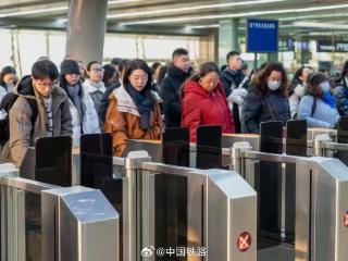 12306：铁路春运售票高峰预计持续一周左右，强化安全风险防控措施