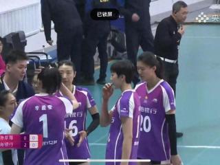 随着天津女排3-0辽宁，江苏3-0福建，女排积分榜出炉四强已出三席