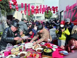 小西湖街区居民共享邻里家宴