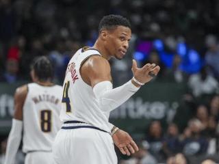 NBA一夜｜底薪威少梦回雷霆 湖人主场恢复比赛 巴特勒交易停滞