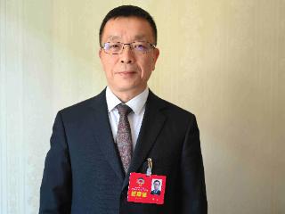 三名委员建言“天下泉城聚天下英才”：讲好外国友人济南故事 助力提升济南国际影响力