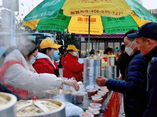 温暖回家路 合肥站迎来春运首日