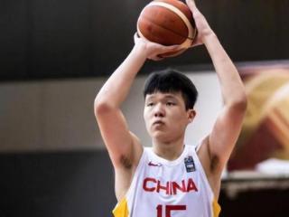 杨瀚森预计4月参加NBA选秀，签约里奇保罗公司，球迷期待加盟湖人