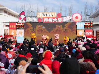 新春走基层丨到银川逛大集过新年