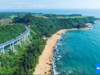 冬游海南丨“环”游海南自驾游火热！春节假期到海南怎么玩→