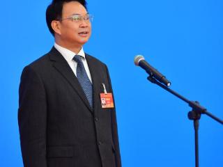 江西省民政厅厅长李明生：抓好城乡养老服务两张网