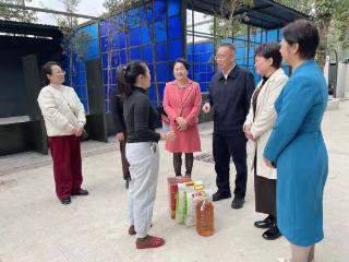 五级联动开展春节走访慰问海口困境妇女活动