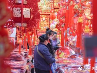 新春走基层｜哈尔滨：迎新春、备年货 大街小巷年味浓