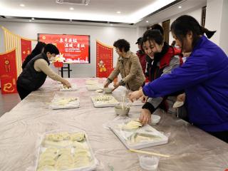 新春走基层丨一桌年夜饭，温情聚人心