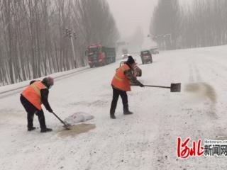 河北滦南：除雪保畅在行动