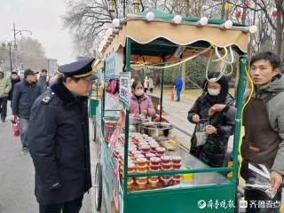 泉城市场监管护航新晋网红打卡地“明湖市集”