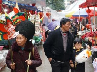 【新春走基层】松桃：新年赶大集 尽显烟火气