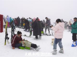 【新春走基层·人间美景看贵州】纵情冰雪间 年味别样浓