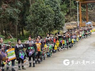 【新春走基层】贵州从江：苗族“姑妈”回娘家过大年