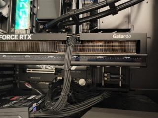 2.5万元买的RTX 5090D升级驱动后变砖！GPU核心可能烧了