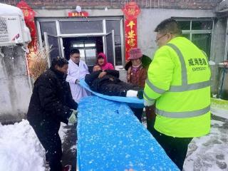 荣成市埠柳中心卫生院：坚守春节第一线，风雪急诊人写大爱